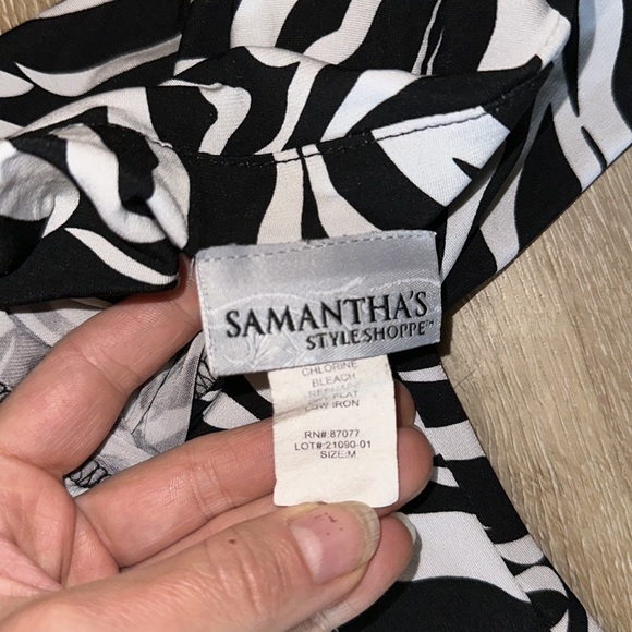 Women’s dress - Picture 4 of 4